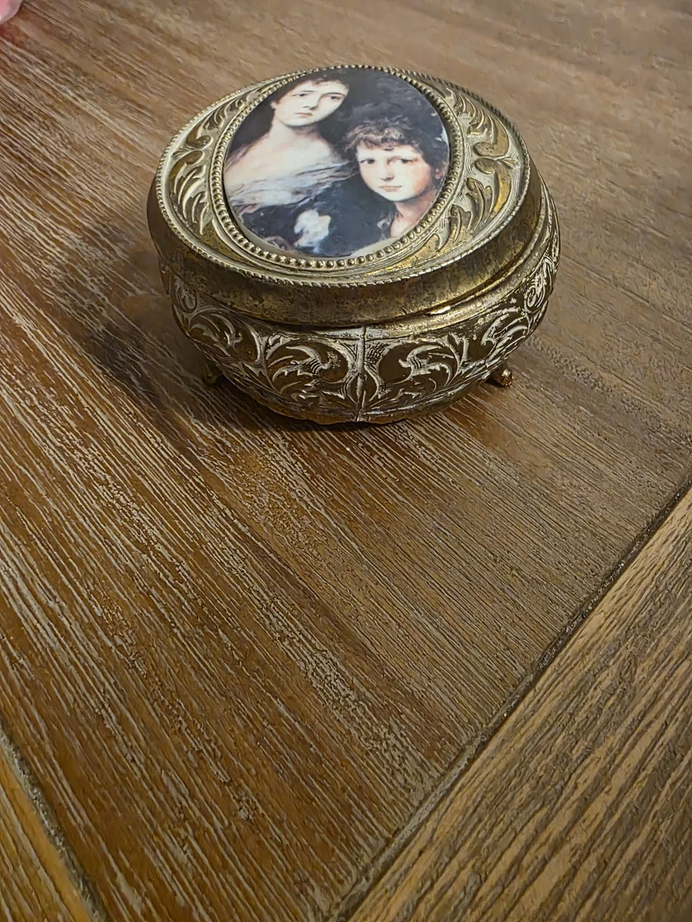 Antique-Style Gold Tone Round Trinket Box with Portrait Lid